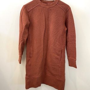 Gorgeous burn orange lululemon on repeat dress